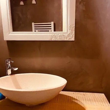 Rum i privatbostad Santoni